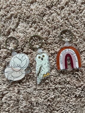 White Owl, White Flower & Orange Rainbow Keychain Set - Unbranded